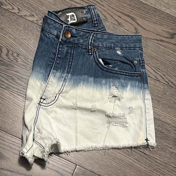 Dollhouse Blue and White Dip-Dye Jean Shorts - Picture 12 of 12